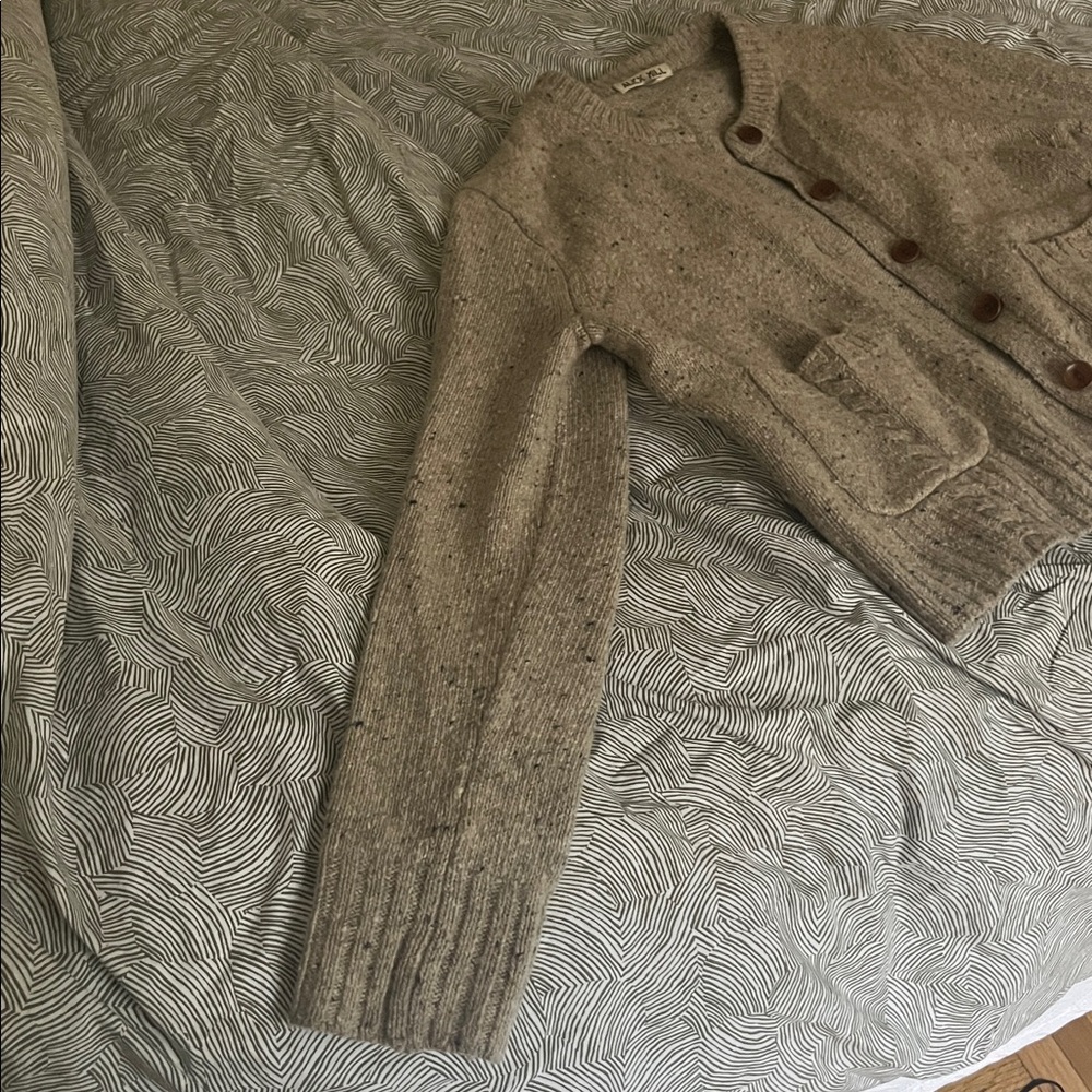 Alex Mill Speckled Taupe Knit Cardigan with Brown Buttons - Picture 5 of 5